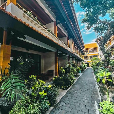 Bali Summer Hotel By Amerta Kuta Lombok Esterno foto