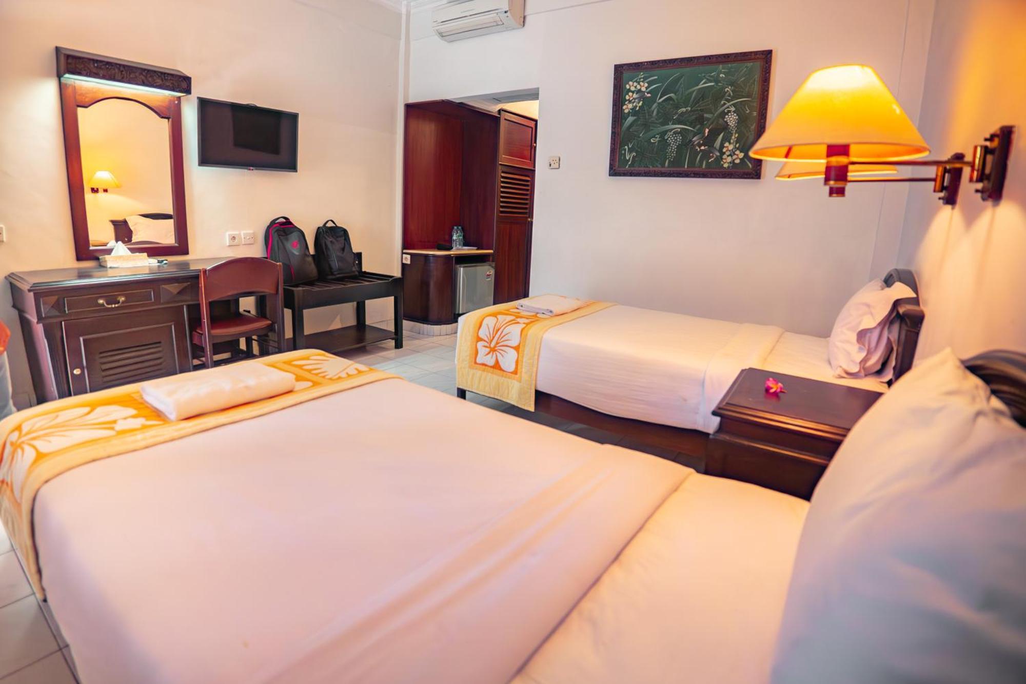 Bali Summer Hotel By Amerta Kuta Lombok Esterno foto