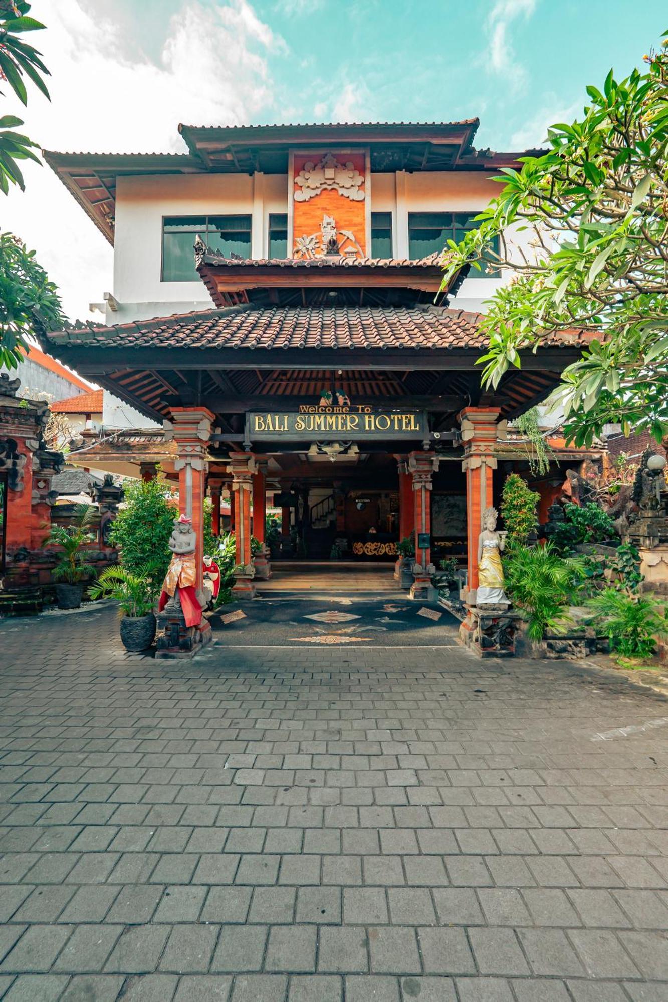 Bali Summer Hotel By Amerta Kuta Lombok Esterno foto