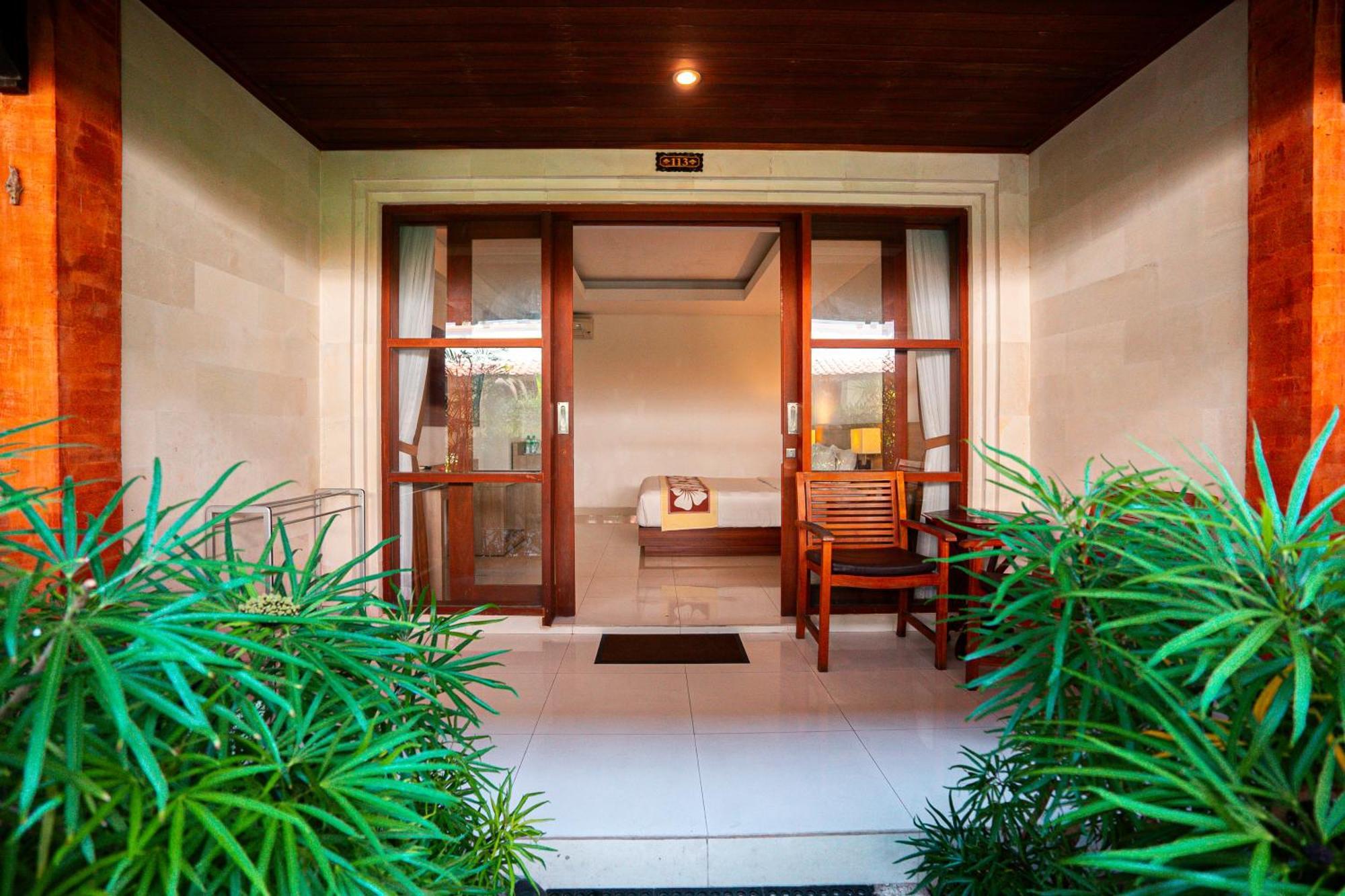Bali Summer Hotel By Amerta Kuta Lombok Esterno foto
