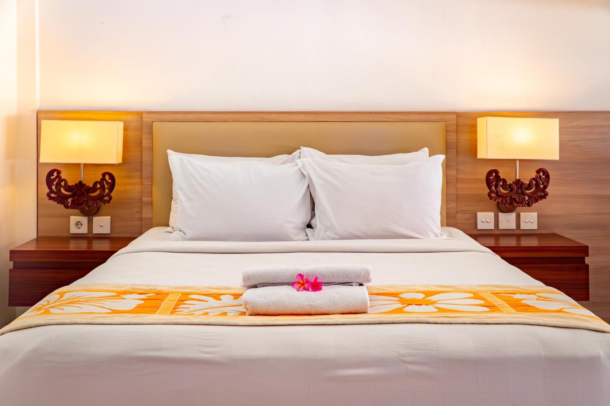 Bali Summer Hotel By Amerta Kuta Lombok Esterno foto