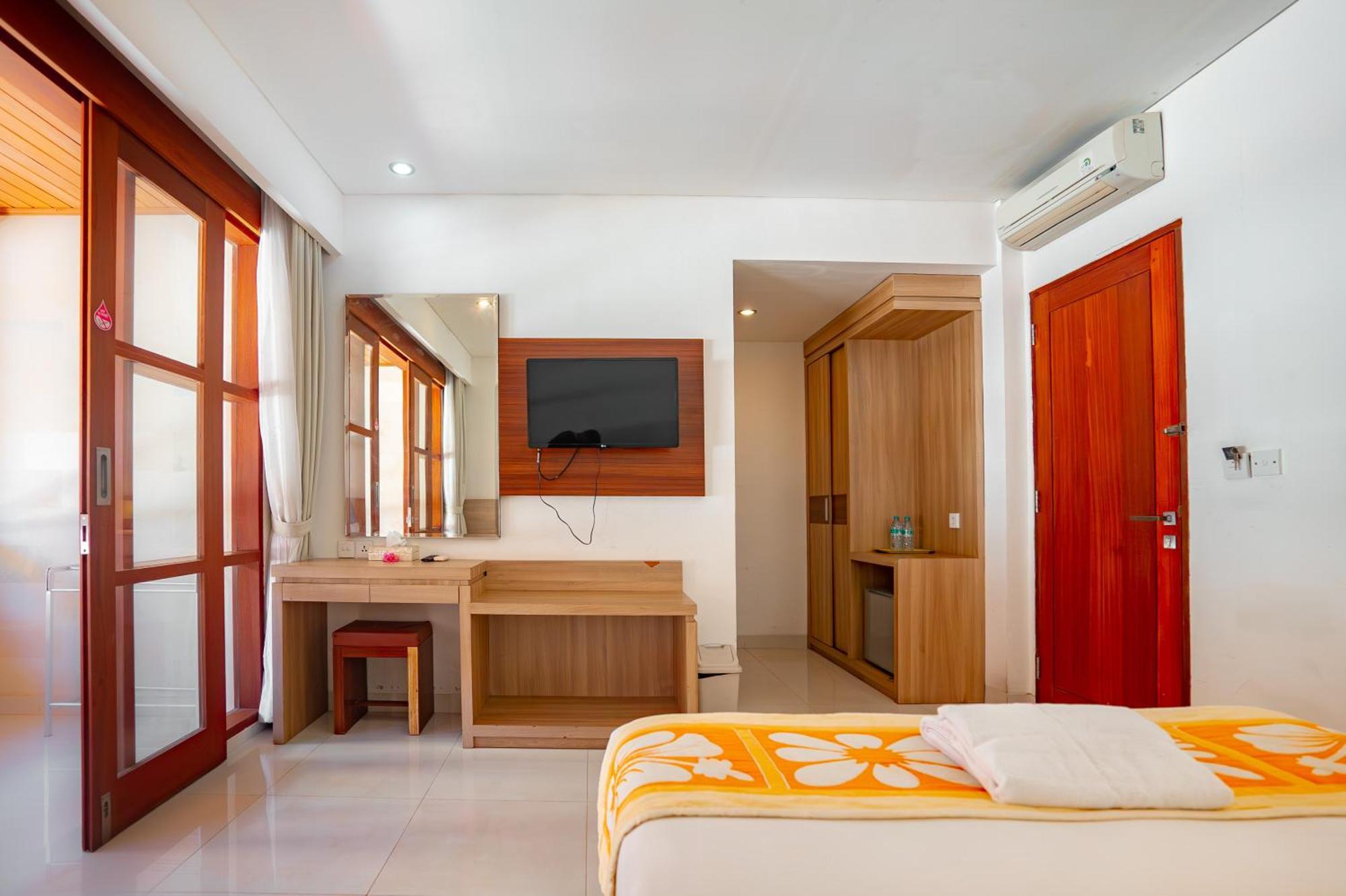 Bali Summer Hotel By Amerta Kuta Lombok Esterno foto