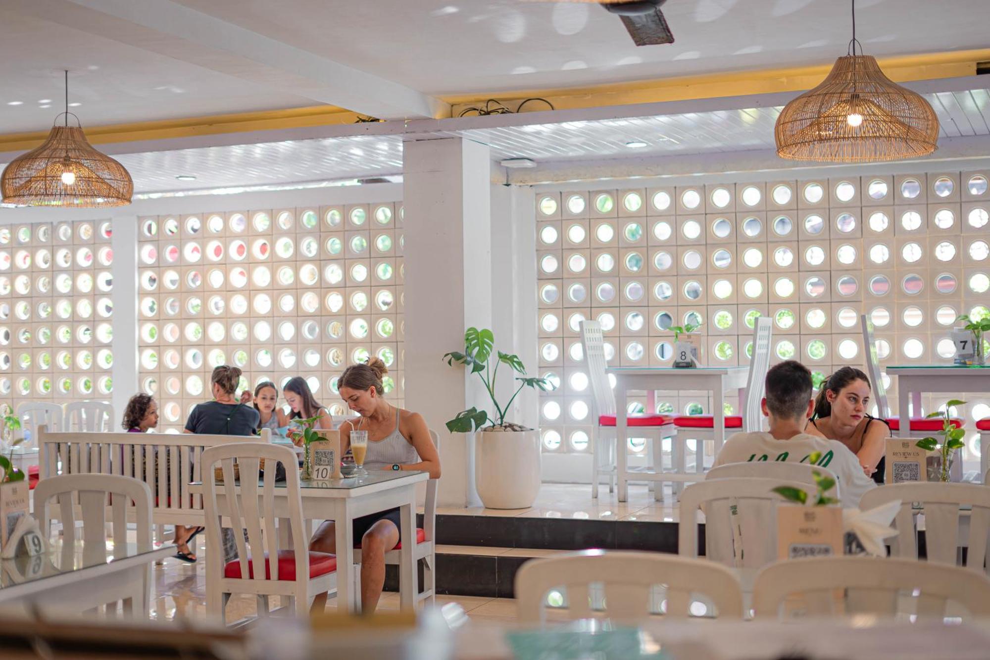 Bali Summer Hotel By Amerta Kuta Lombok Esterno foto