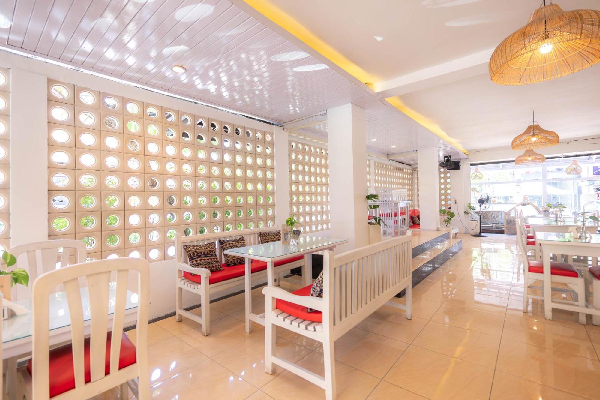 Bali Summer Hotel By Amerta Kuta Lombok Esterno foto